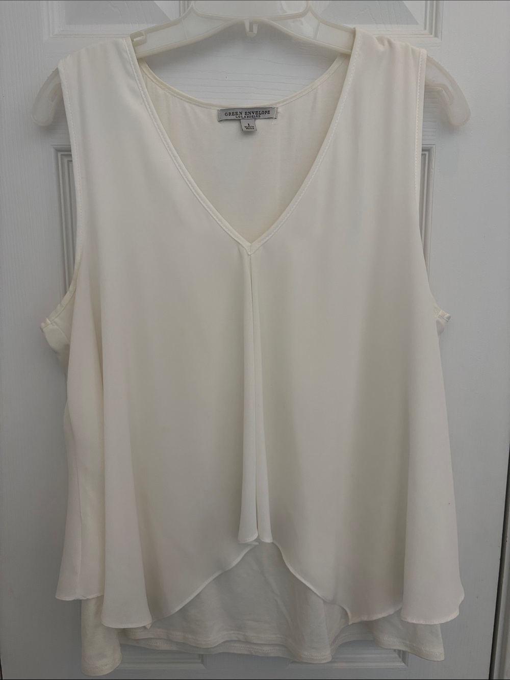 Green Envelope Ivory Layered V-Neck Sleeveless Camisole